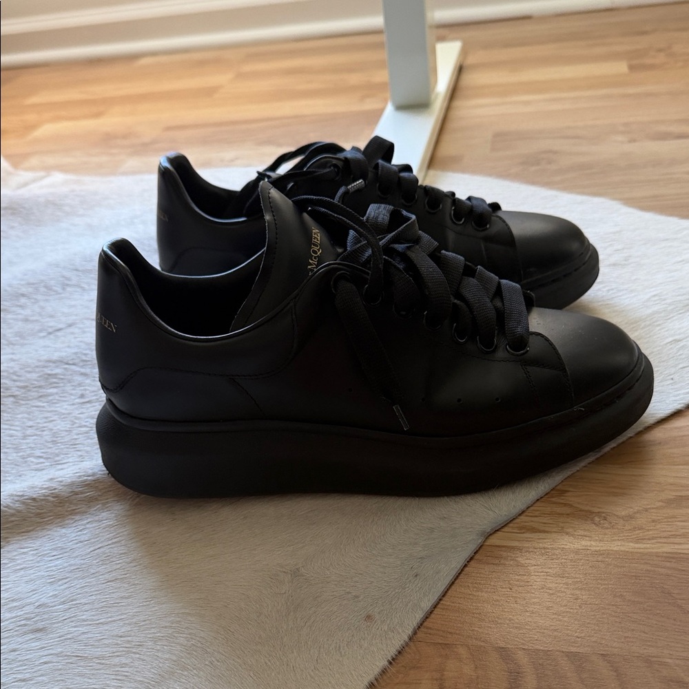 Alexander McQueen Men's Black Smooth Leather Oversized Sneakers Size 9.5